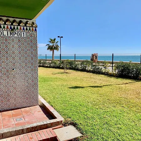 Beachfront In 公寓 丰希罗拉