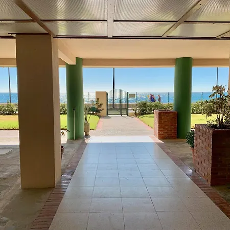 Beachfront In Apartment