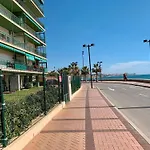 Beachfront In * フエンヒロラ