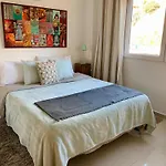 アパート Beachfront In フエンヒロラ